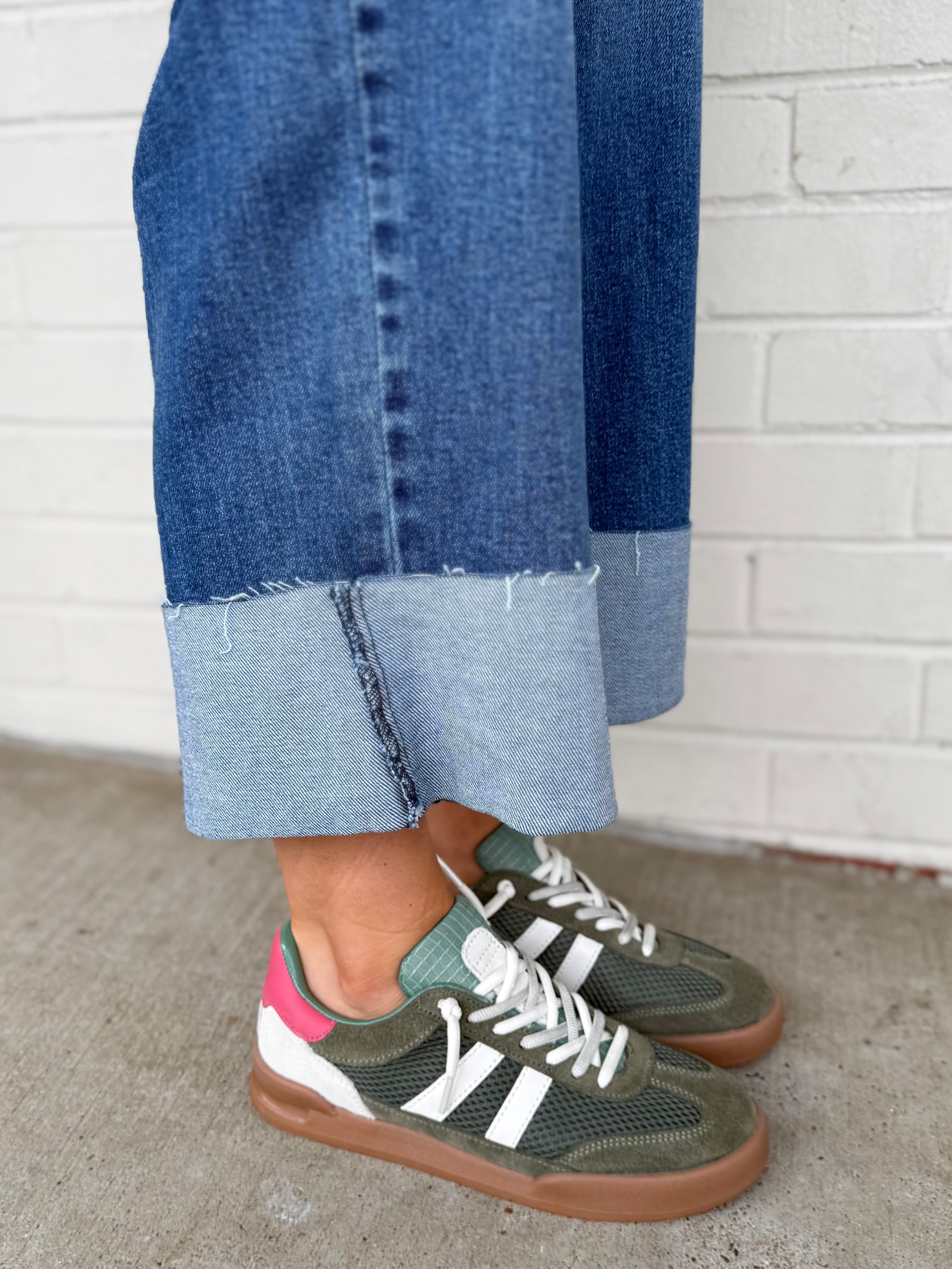 Steve Madden | Verdict Sneakers Green | Sweetest Stitch Boutique