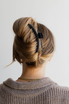 KAXI | Hold Everything Claw | Sweetest Stitch Boutique Accessories