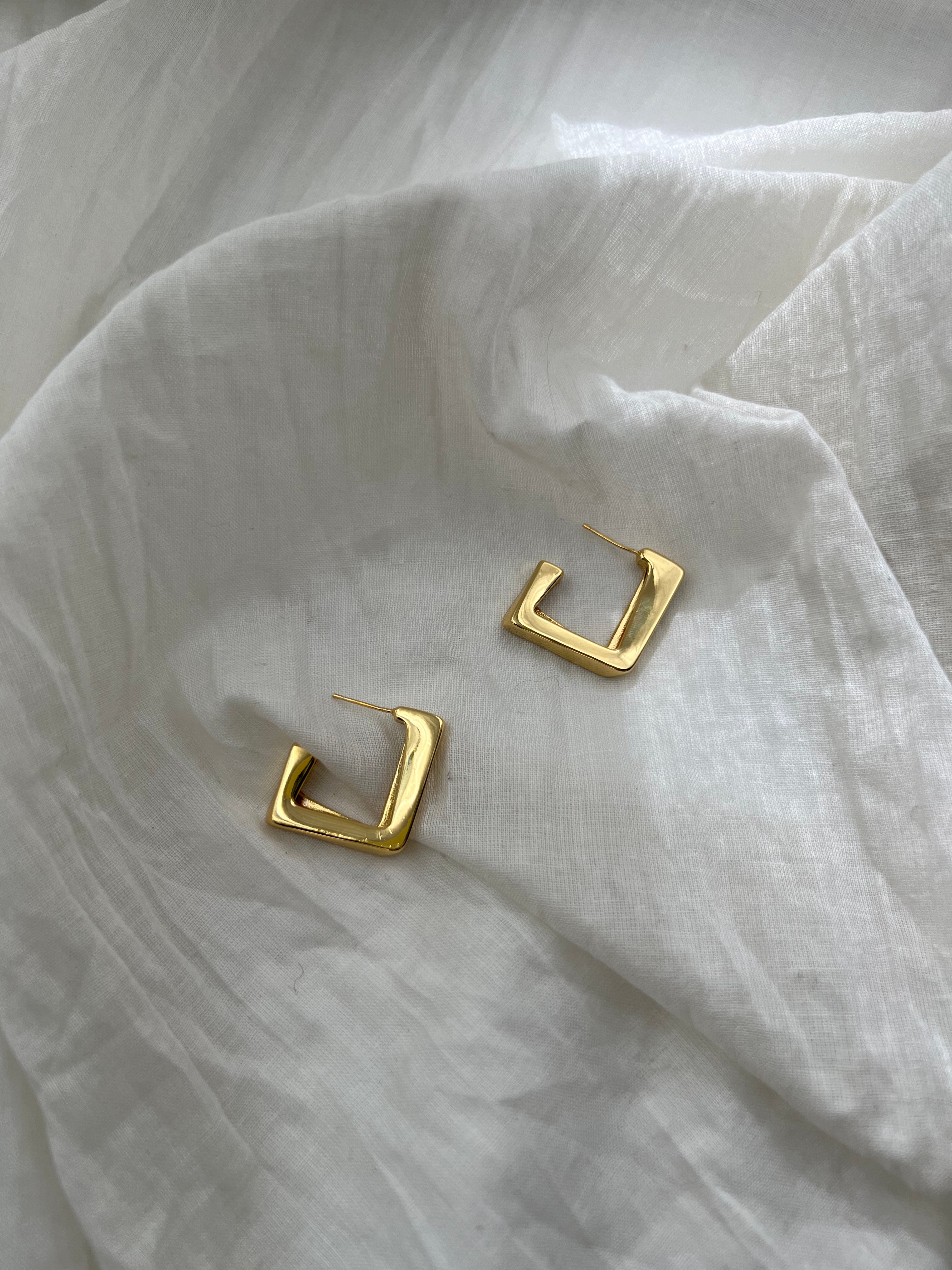 Gold Angled Square Hoops | Sweetest Stitch Boutique
