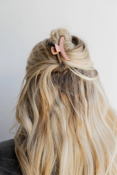 KAXI | Mini Hold Everything Claw | Sweetest Stitch 