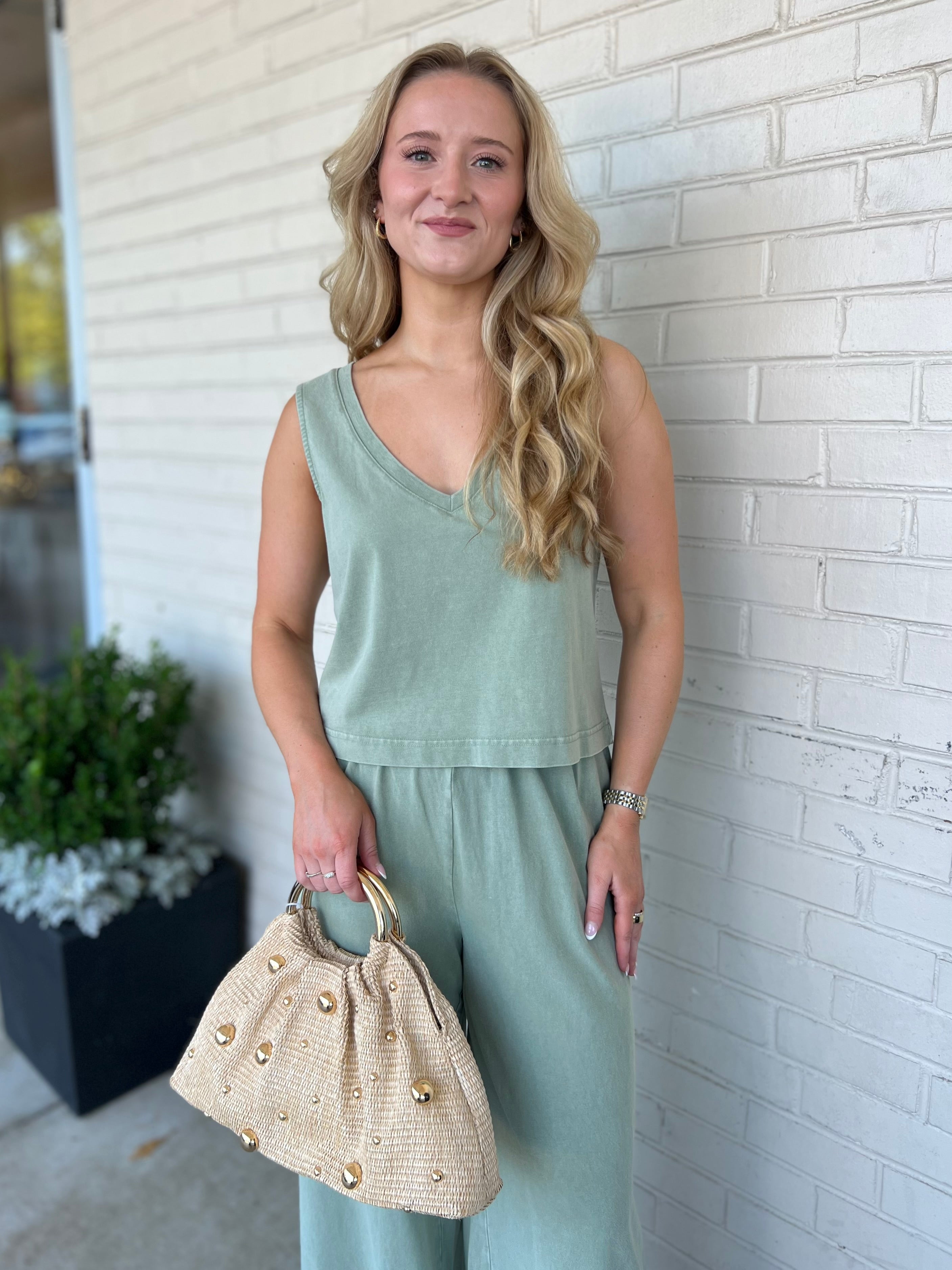Z Supply | Sloane V-Neck Sleeveless Top | Sweetest Stitch 