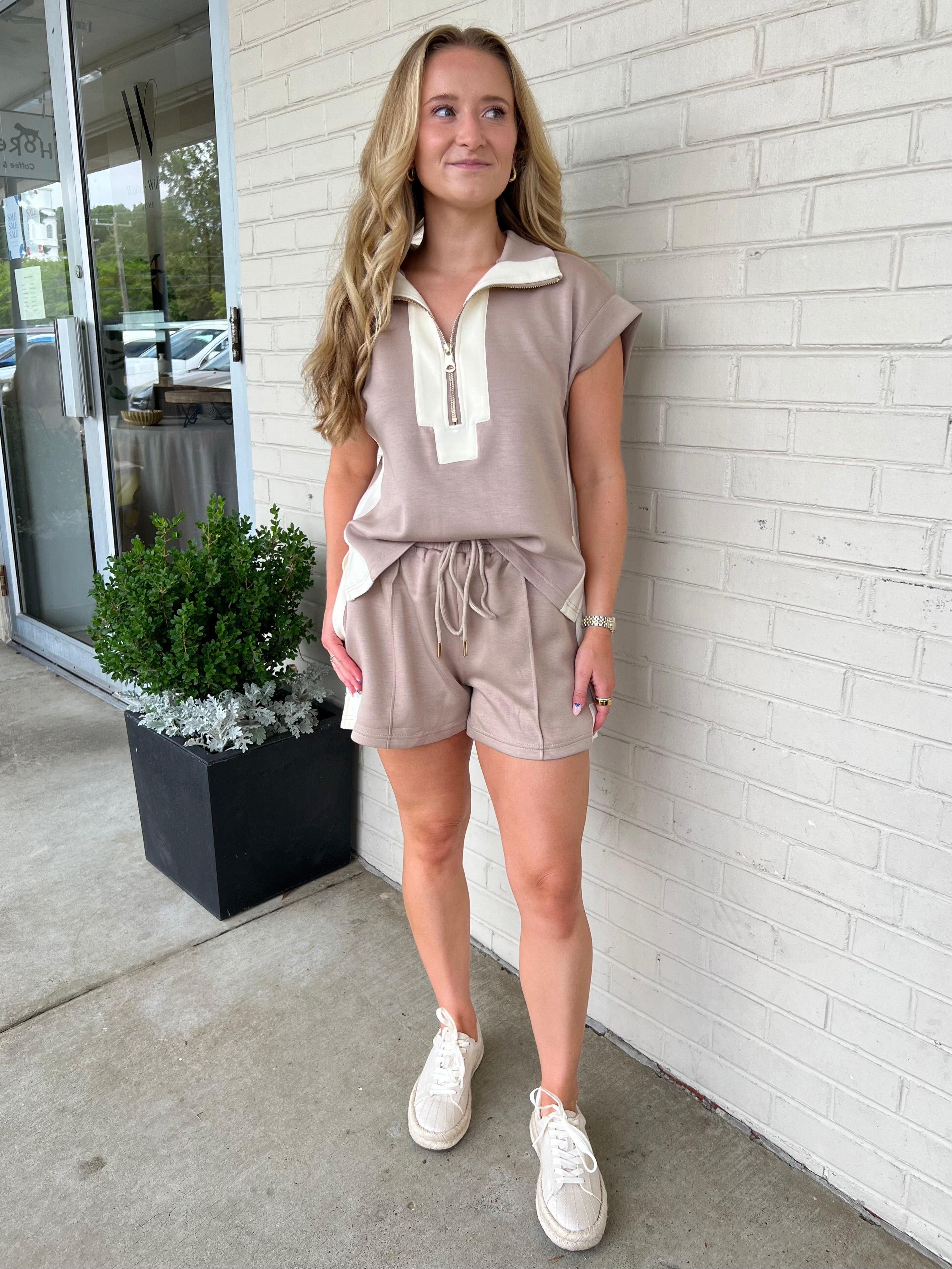 Entro | Meredith Drawstring Shorts | Sweetest Stitch Boutique Richmond