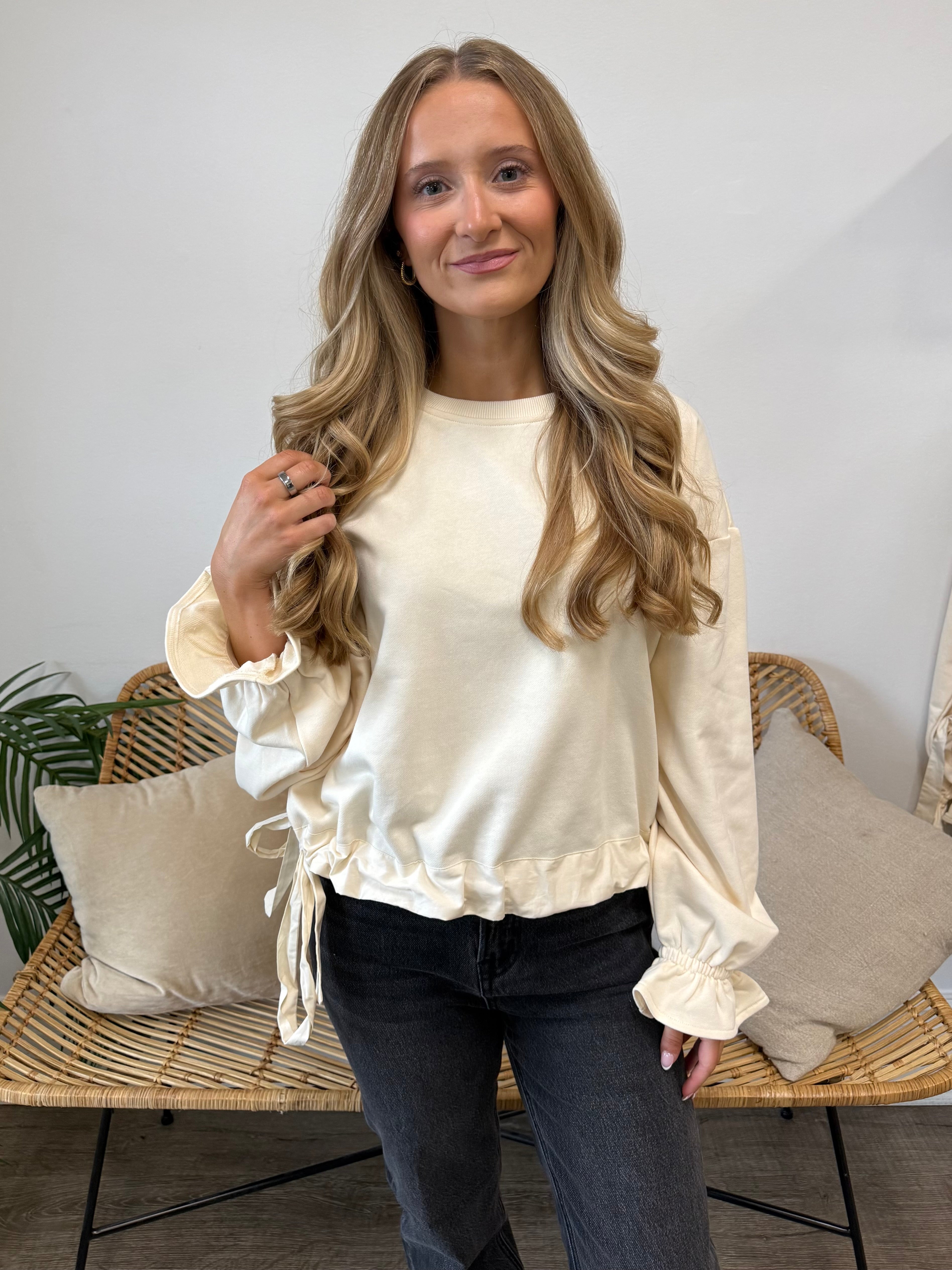 Entro | Tracie Tie Hem Sweatshirt | Sweetest Stitch Boutique Richmond