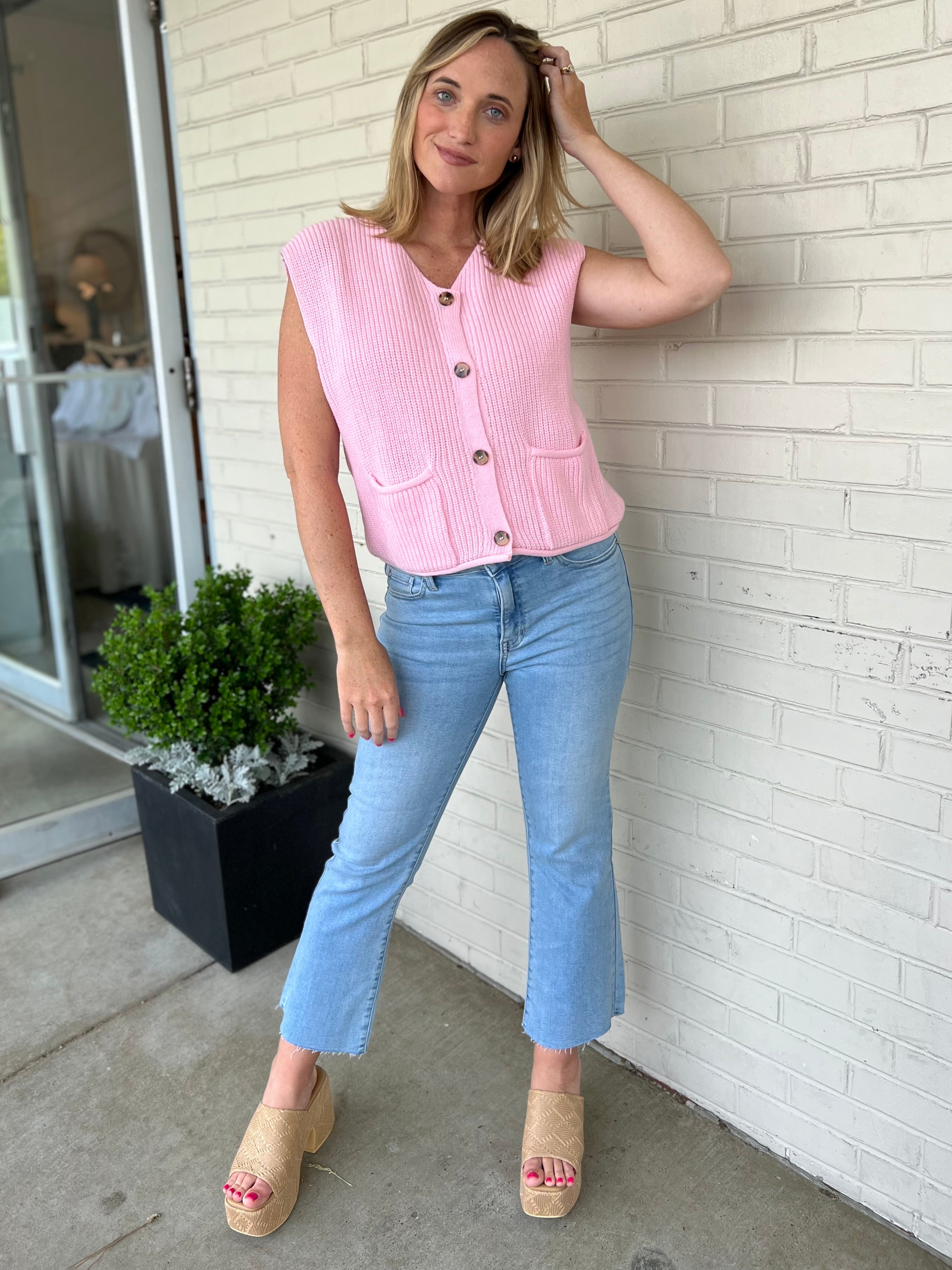 Le Lis | Leslie Sweater Vest | Sweetest Stitch