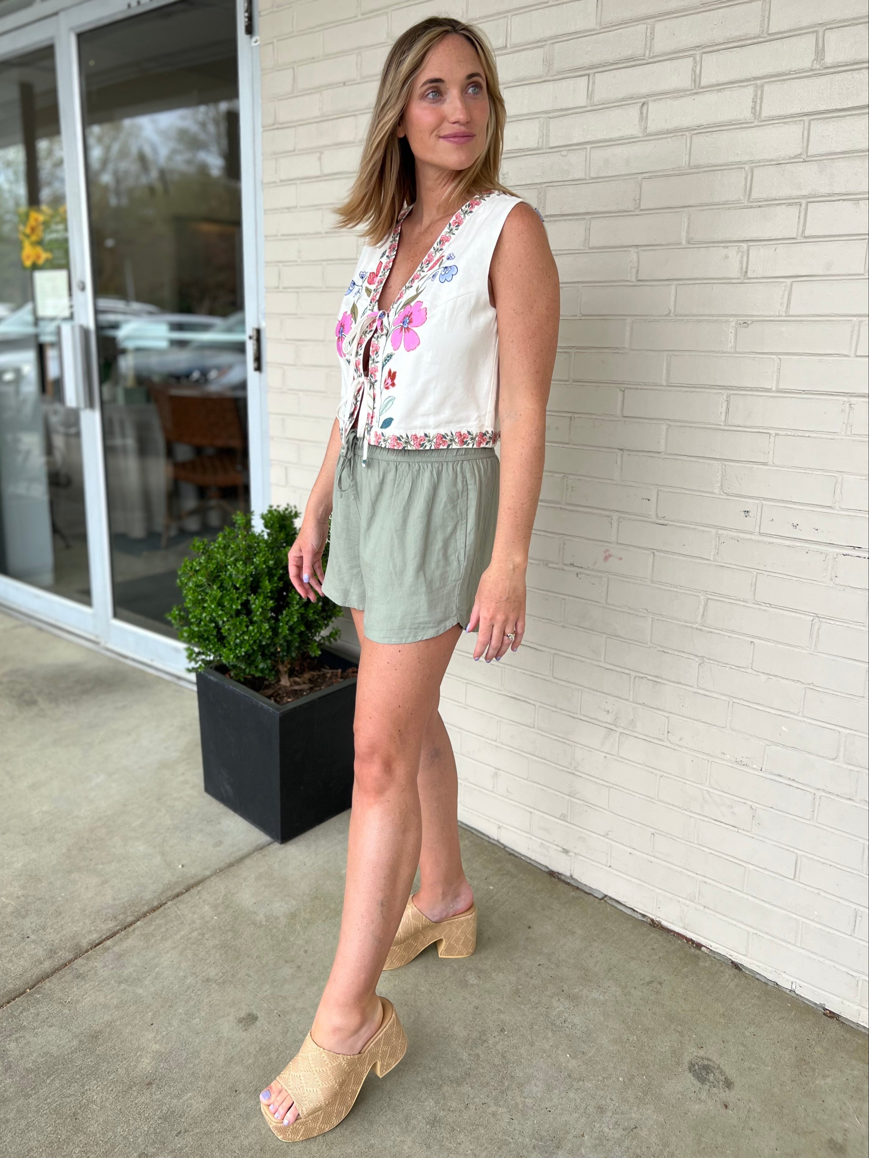 Z Supply | The Perfect Linen Shorts | Sweetest Stitch