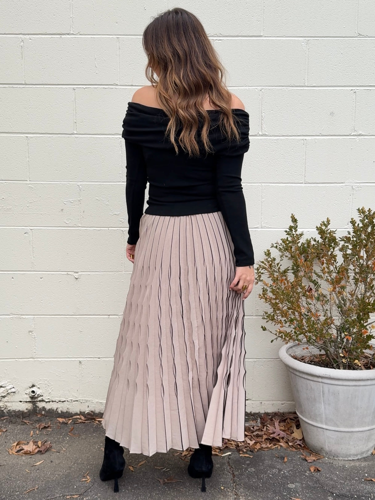 Current Air | Aylin Pleated Maxi Skirt | Sweetest Stitch Boutique 