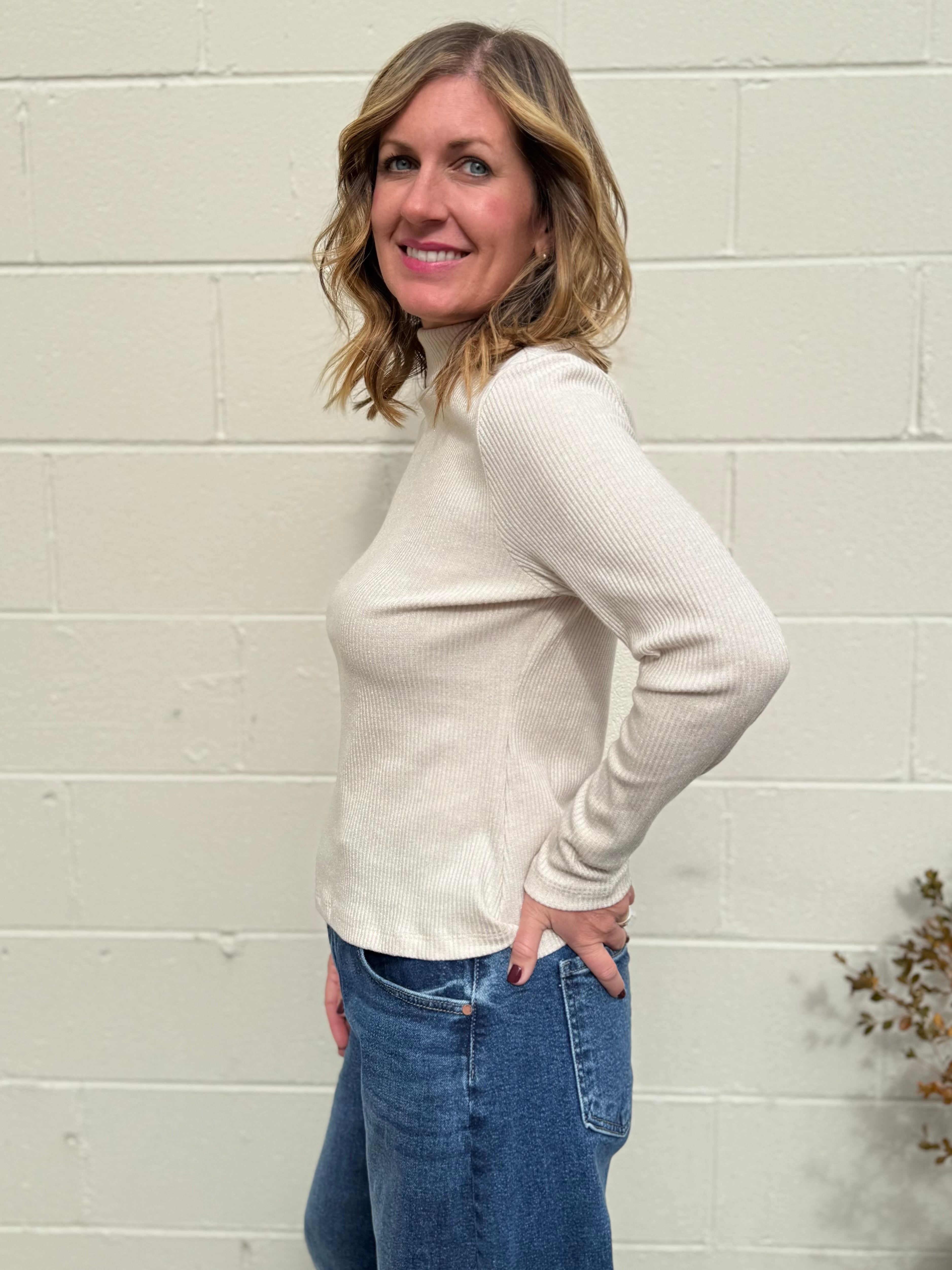 Entro | Miranda Ribbed Mock Neck Shimmer Top | Sweetest Stitch