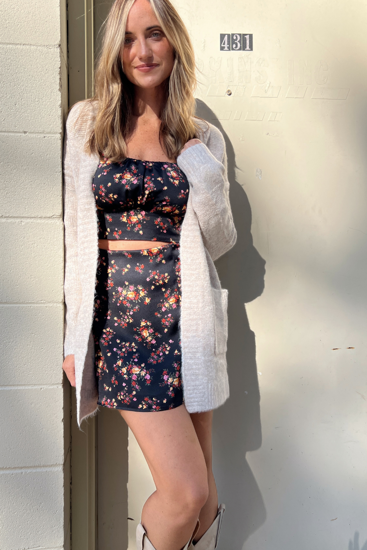 Dress Forum Black Floral Mini Skirt | Sweetest Stitch Online Boutique