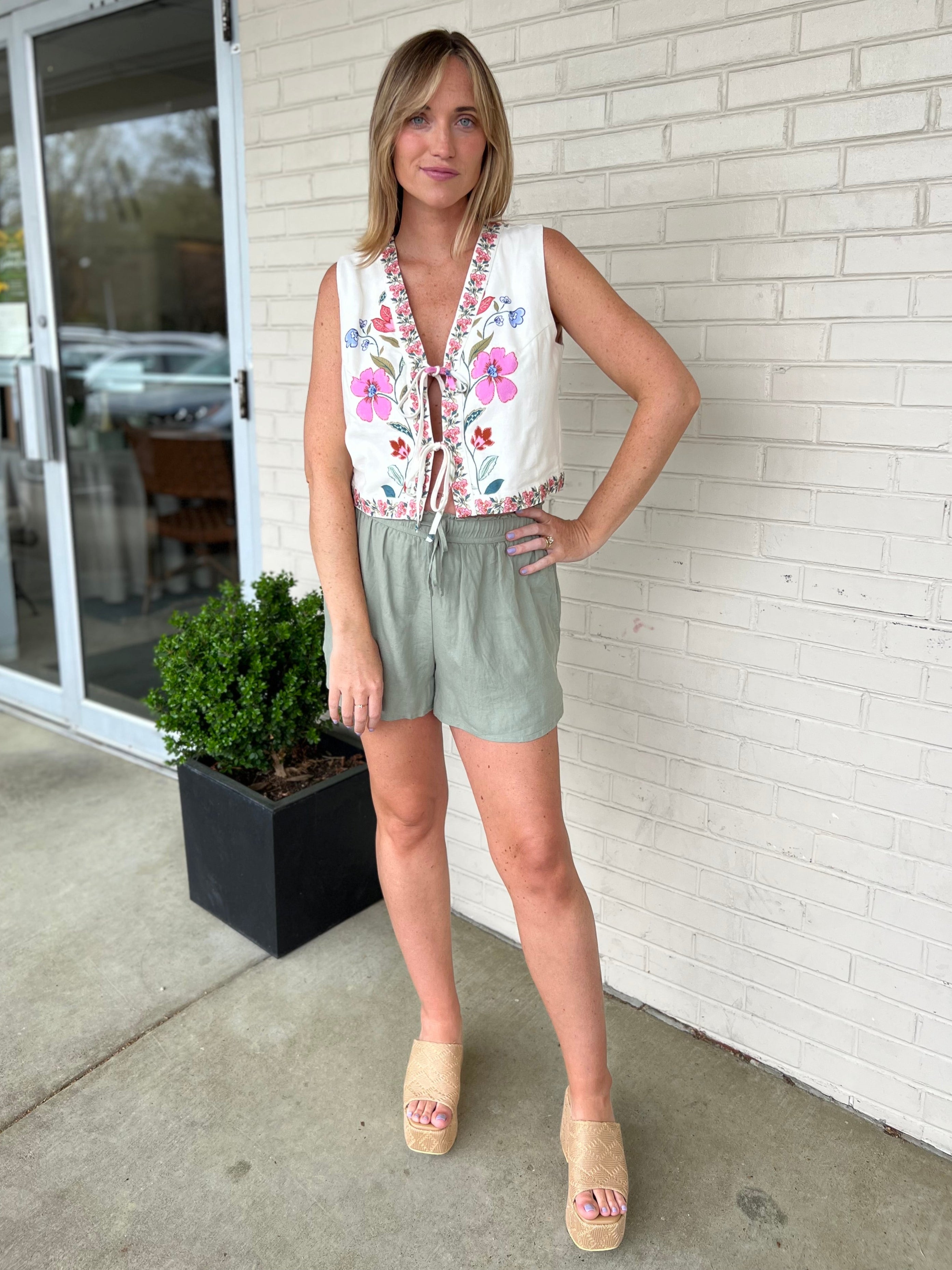 Z Supply | The Perfect Linen Shorts | Sweetest Stitch