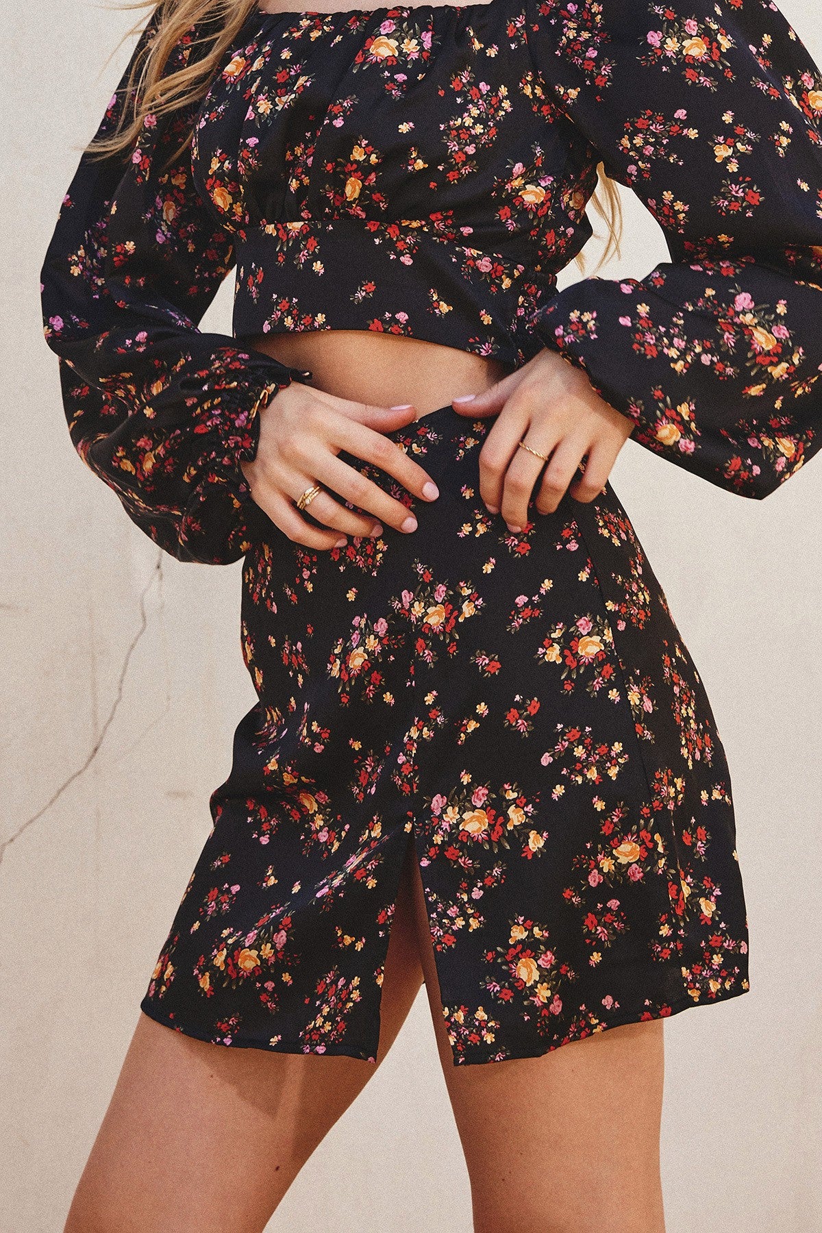Dress Forum Black Floral Mini Skirt | Sweetest Stitch Online Boutique