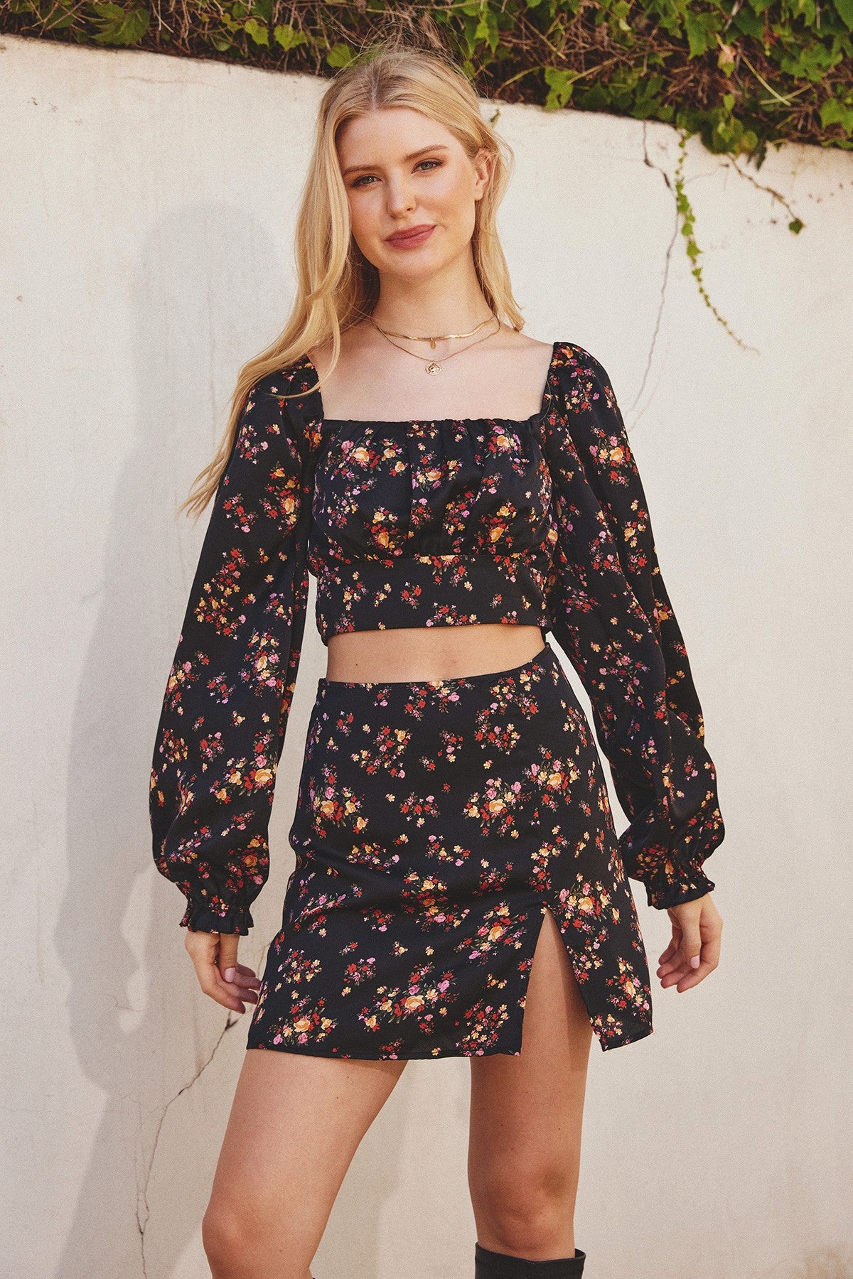Dress Forum Black Floral Mini Skirt | Sweetest Stitch Online Boutique