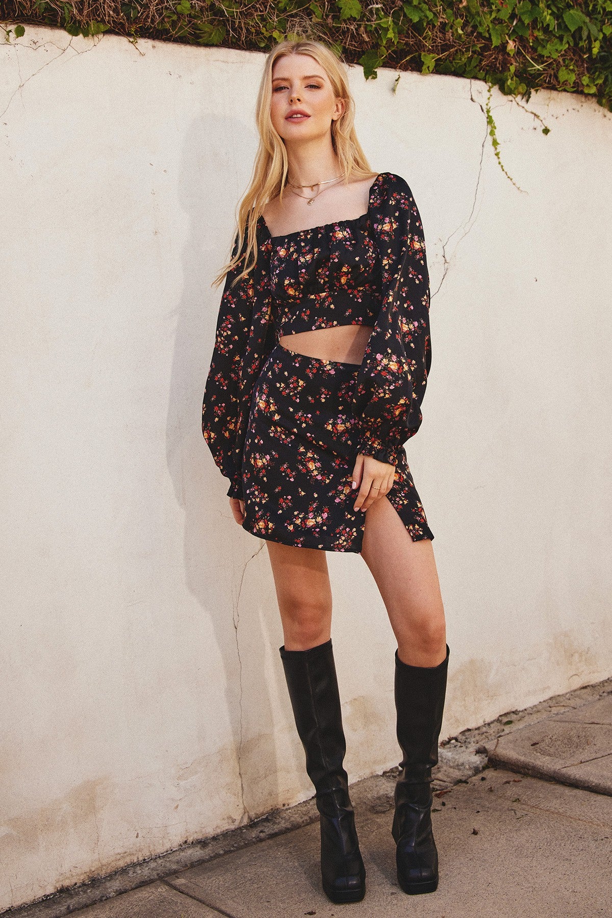 Dress Forum Black Floral Mini Skirt | Sweetest Stitch Online Boutique