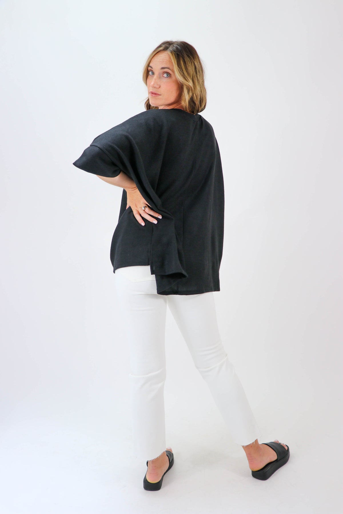 Entro Black Fleece Top | Sweetest Stitch Online Boutique for Women