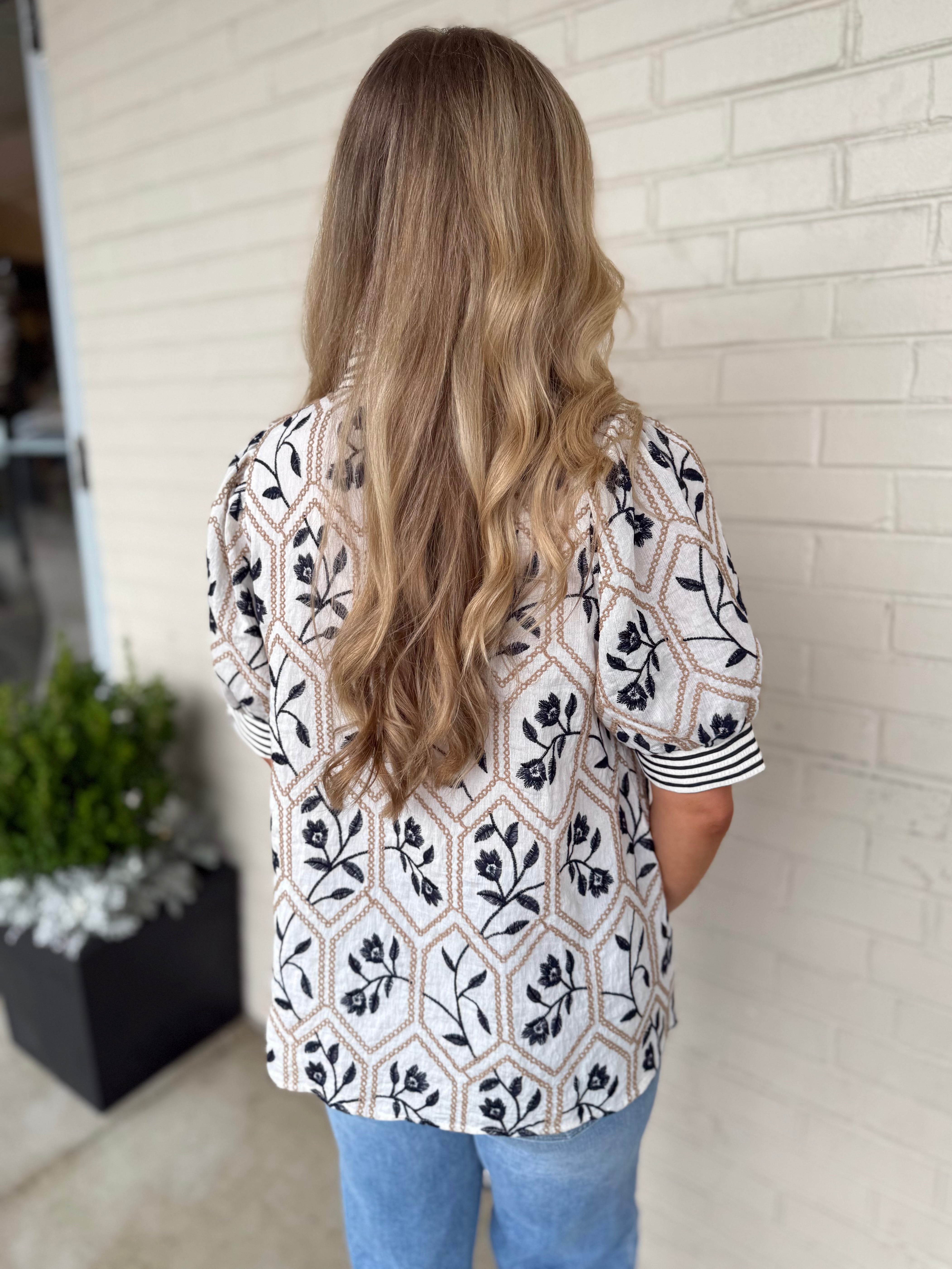 Entro | Elianna Floral Short Sleeve Top | Sweetest Stitch Boutique
