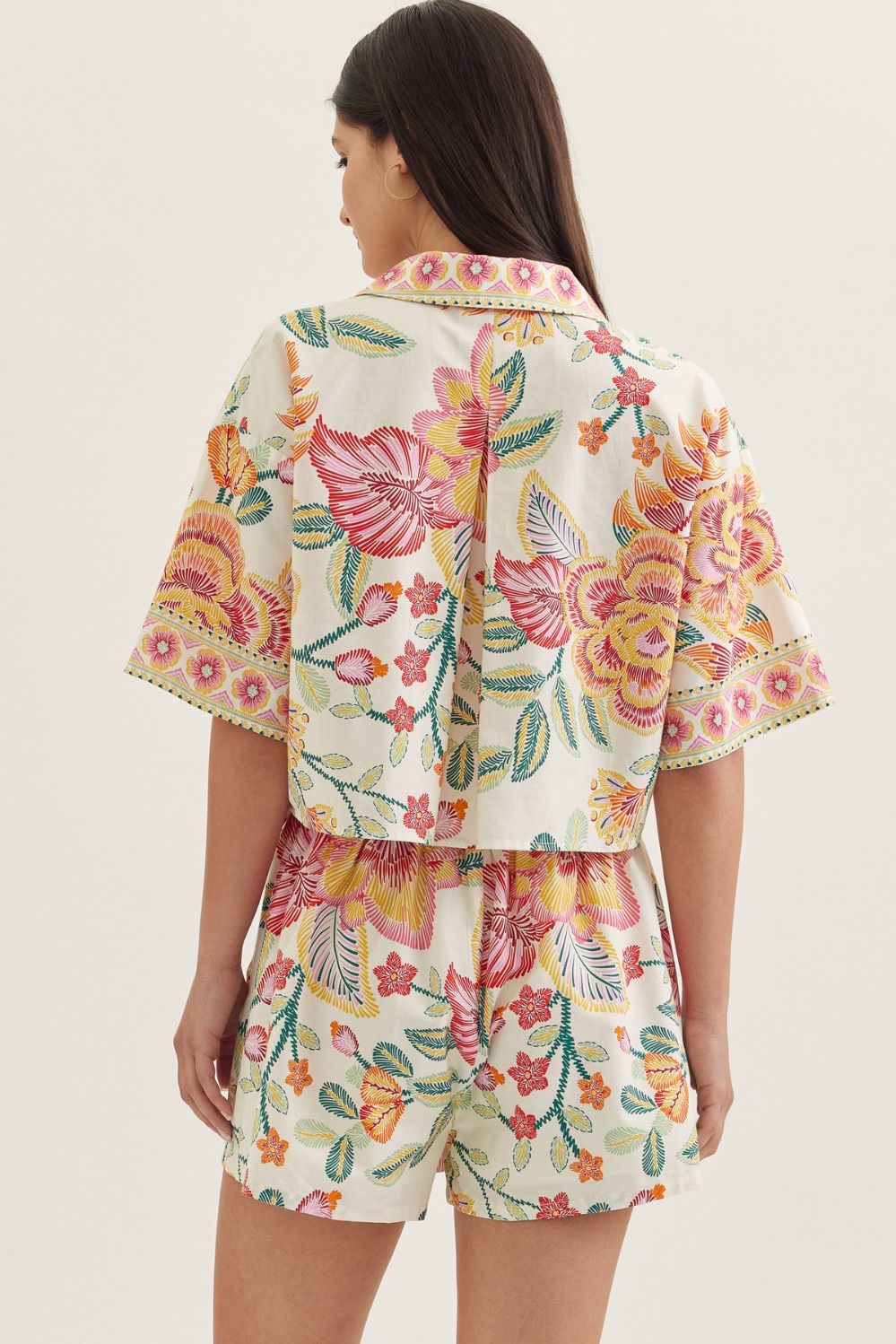 Entro | Miranda Floral Collared Top | Sweetest Stitch Boutique RVA