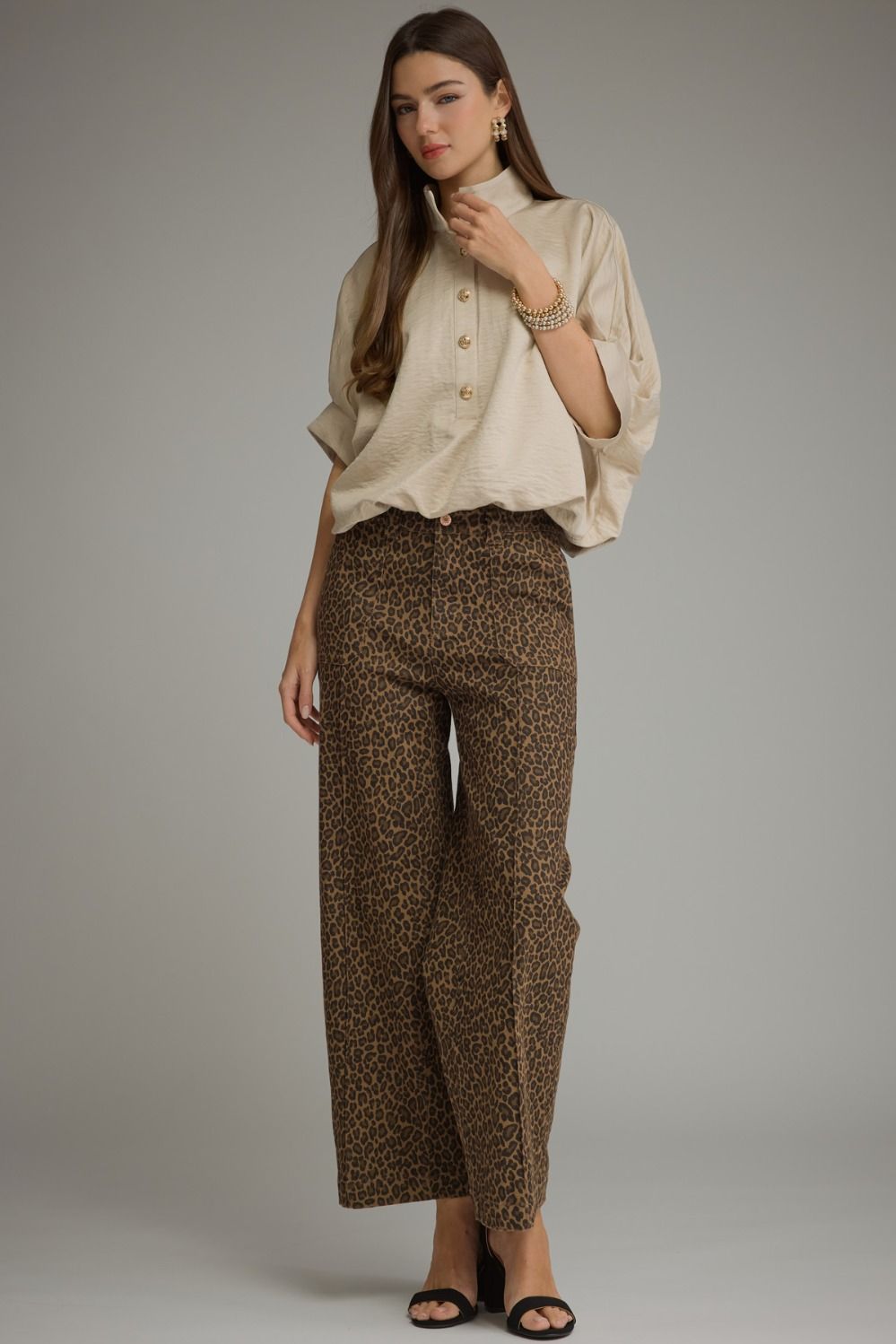 Entro | Pam Button Front Top | Sweetest Stitch Boutique Richmond VA