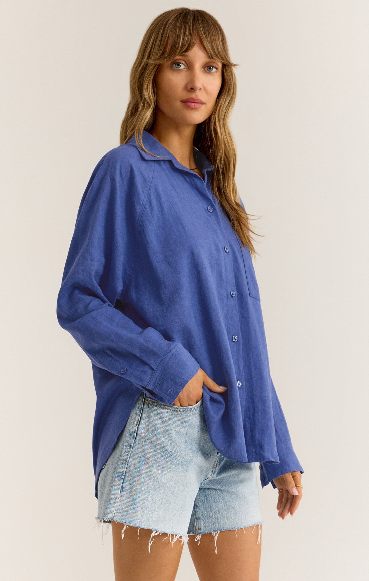Z Supply | The Perfect Linen Top Blue | Sweetest Stitch Boutique